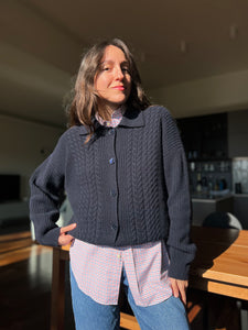 Cardigan blu con colletto
