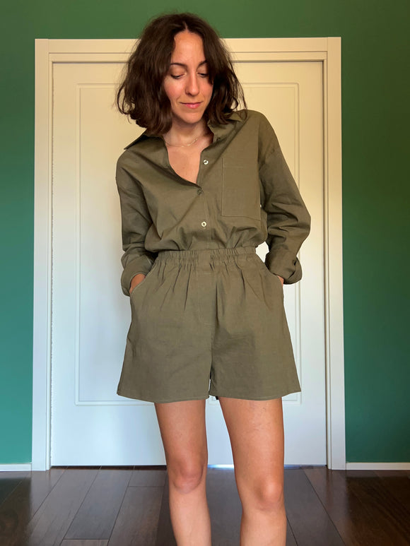 Pantaloncino misto lino verde militare