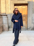 Cappotto sartoriale corto blu scuro