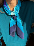 Foulard di seta viola e turchese