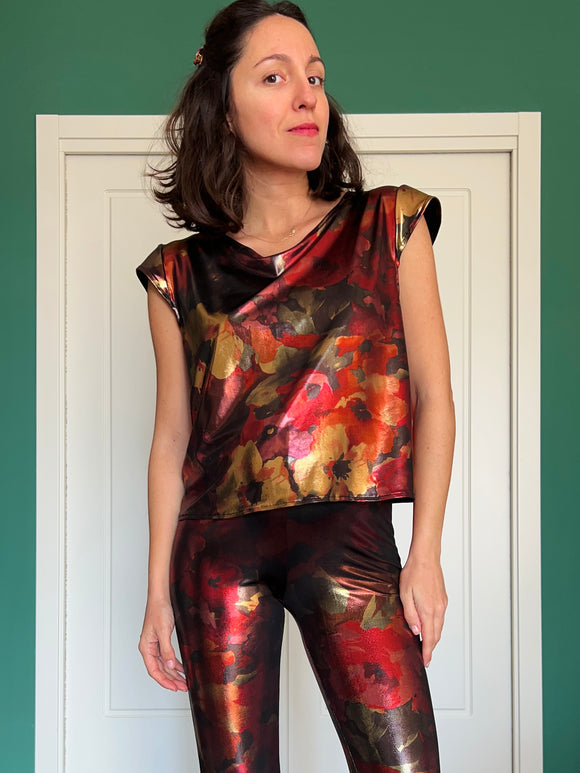 Maglietta sartoriale cangiante a fiori