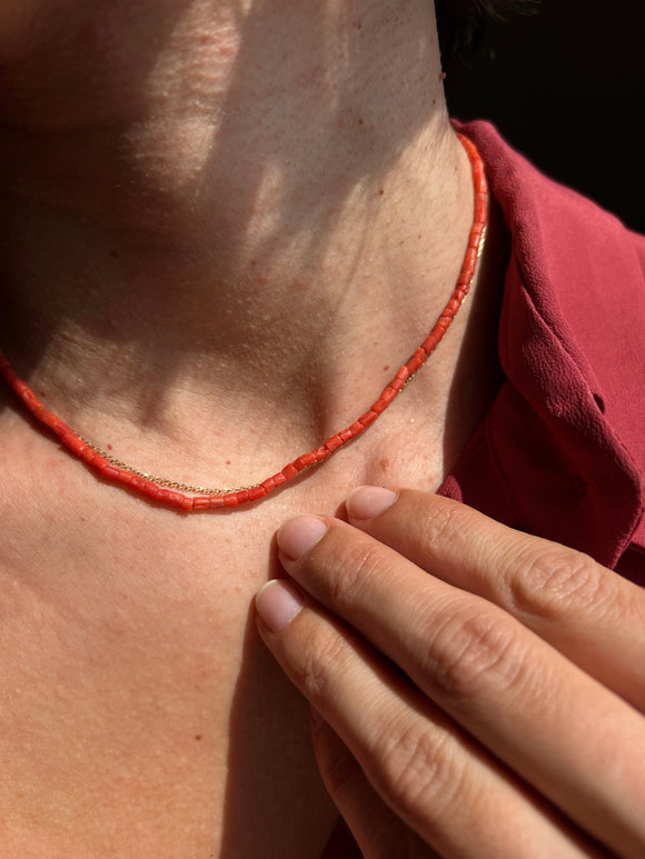 Collana sottile corallo