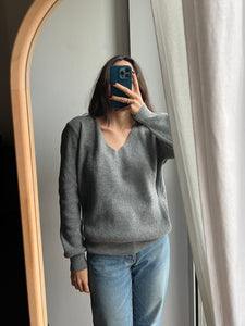 Maglione grigio scollo V