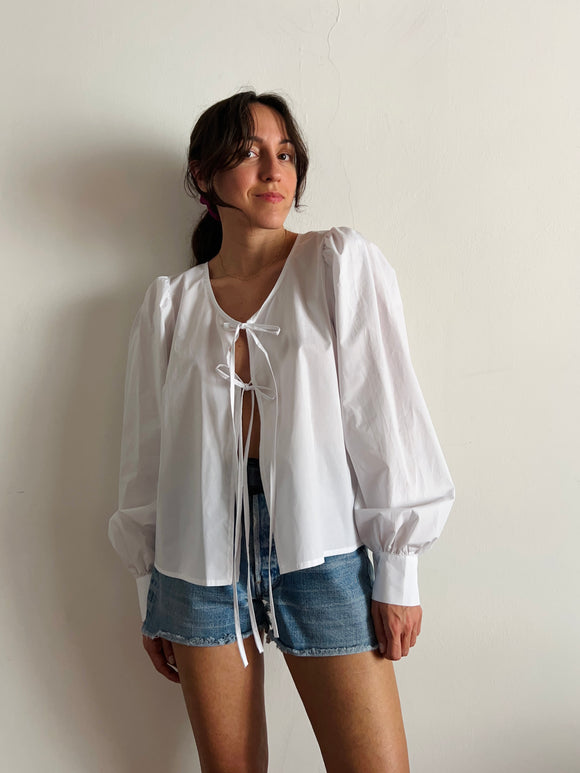PRE ORDINE • Camicia con laccetti cotone bianca