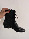 Stivaletto nero stringato