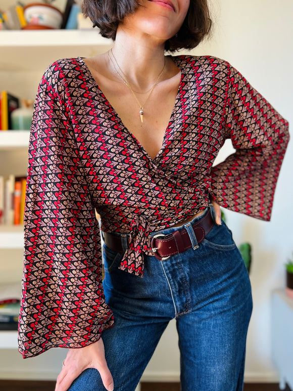 Camicia indiana incrociata fiorellini rossi