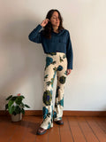 PRE ORDINE • Pantalone a zampa fiori ottanio