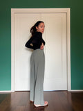 PRE ORDINE • Pantalone sartoriale con le pince crepe di lana salvia