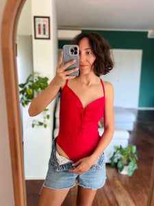 Body rosso con incrocio