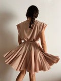 PRE ORDINE • Abito con cintura senza maniche beige