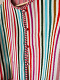 Giacca trapuntata double-face • modello senza collo • righe colorate base bianca