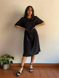 Completo di seta nero fiori rossi