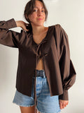 PRE ORDINE • Camicia con laccetti cotone marrone