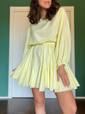 Abito con cintura satin giallino