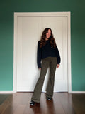Pantalone a zampa in maglina verde maculato