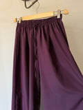 Pantalone sartoriale ampio satin melanzana