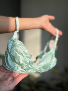 Reggiseno di seta mod.1 • triangolo • verde acqua