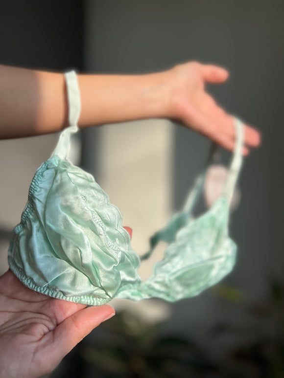Reggiseno di seta mod.1 • triangolo • verde acqua