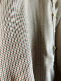 Camicia a quadretti con colletto piccolo tondo