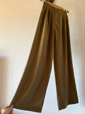 Pantalone sartoriale con le pince satin marroncino