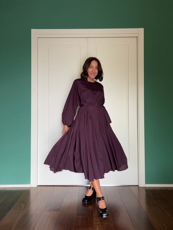 PRE ORDINE • Abito lungo con cintura satin vinaccia scuro