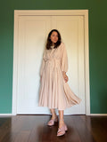Abito lungo con cintura satin beige
