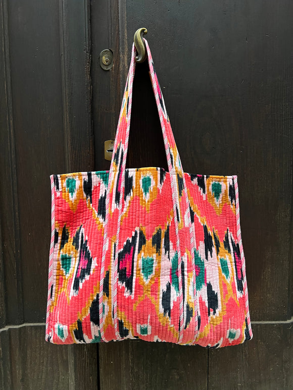 Maxi borsa trapuntata in velluto • caleidoscopio corallo