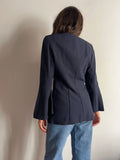 Giacca blu sagomata