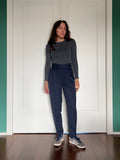 Pantalone blu con pince