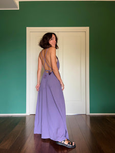 Abito lungo con la schiena nuda • lavanda