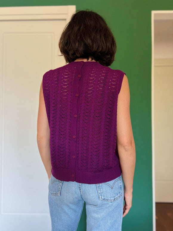 Top con bottoni in maglia di cotone prugna