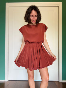 PRE ORDINE • Abito con cintura senza maniche cupro wash terracotta