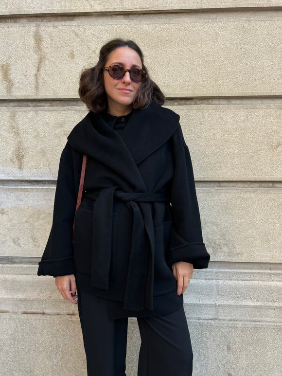 Cappotto sartoriale corto nero