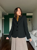 Blazer nero con dettagli in velluto