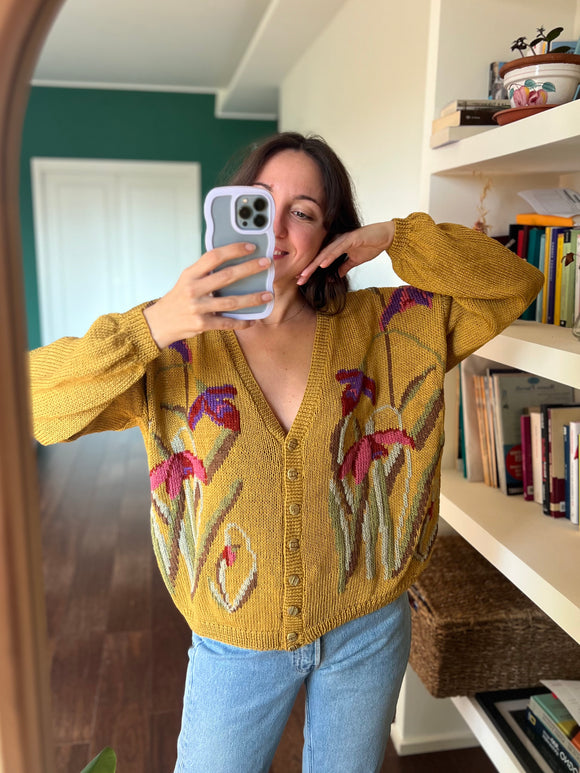 Cardigan senape con fiori