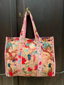 Maxi borsa trapuntata in velluto • rosa