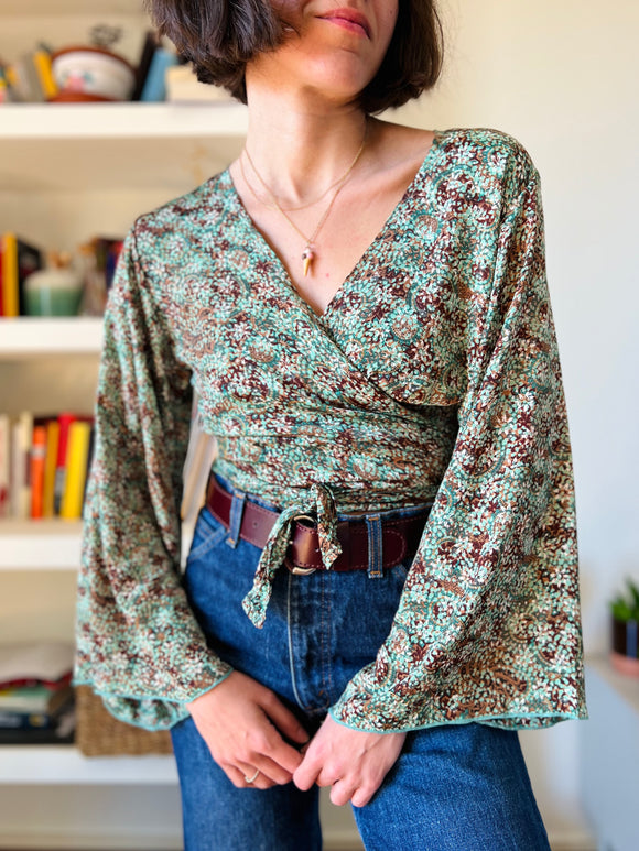 Camicia indiana incrociata marrone e verde