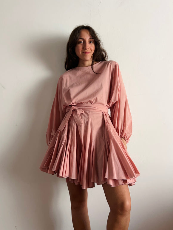Abito con cintura mussola rosa
