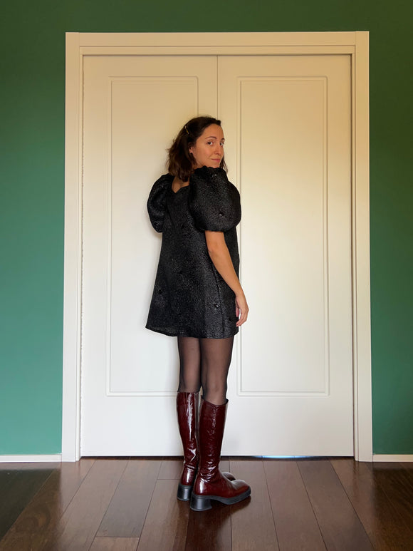 PRE ORDINE • Abito corto jacquard nero