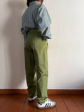 Pantalone verde con incrocio
