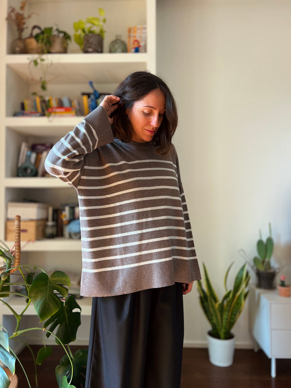 PRE ORDINE • Maglione over noce righe panna