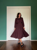 Abito lungo con cintura satin vinaccia-marrone