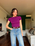 T-shirt in maglia con scollo sulla schiena • prugna