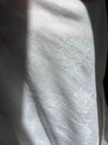 T-shirt bianca con rose