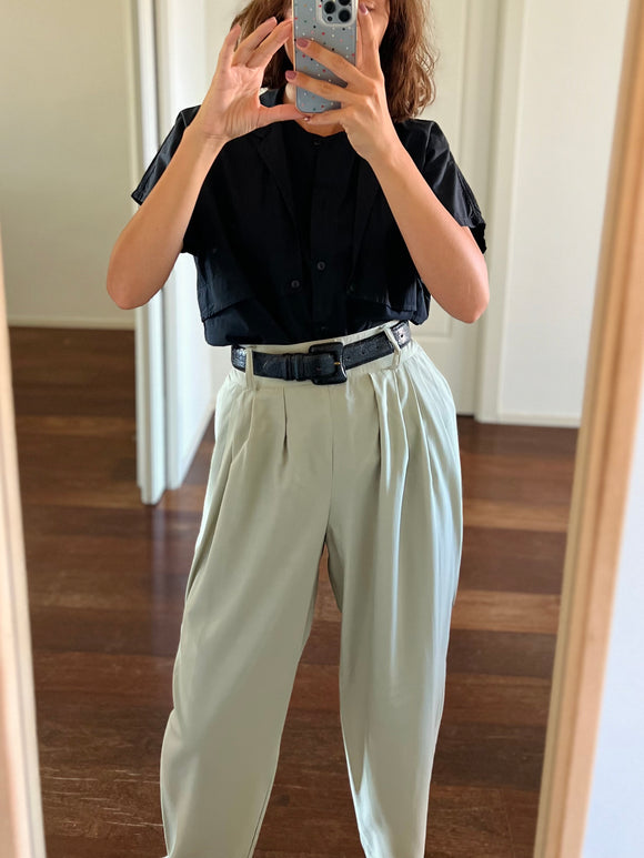 Pantalone morbido beige con le pince