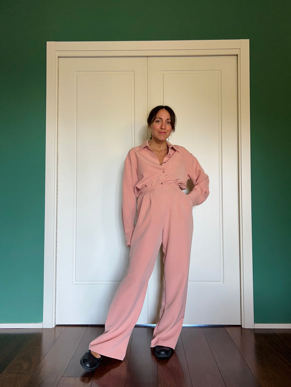 Pantalone sartoriale con le pince rosa
