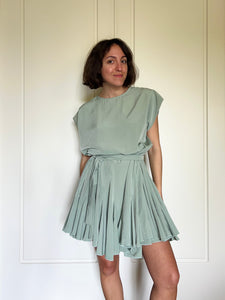 Abito con cintura senza maniche menta