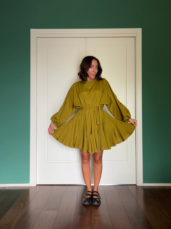 Abito con cintura satin olio
