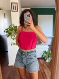 Top corto fuxia