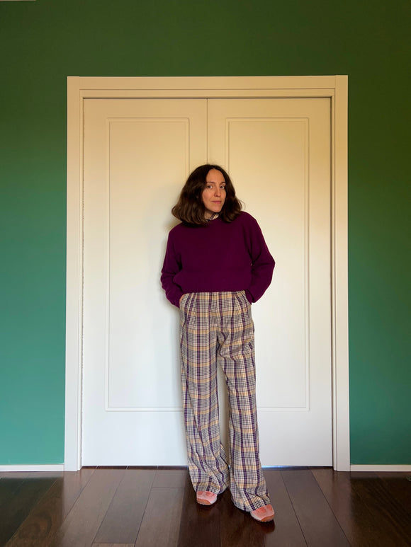 Pantalone sartoriale con le pince tartan beige e viola